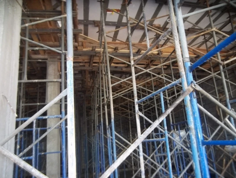 escora metálica para obra