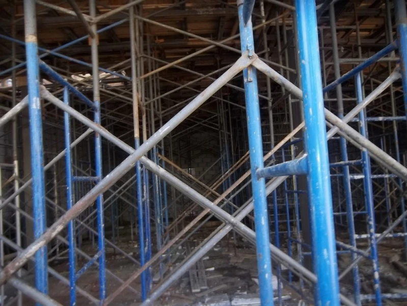 escoramento metálico de valas