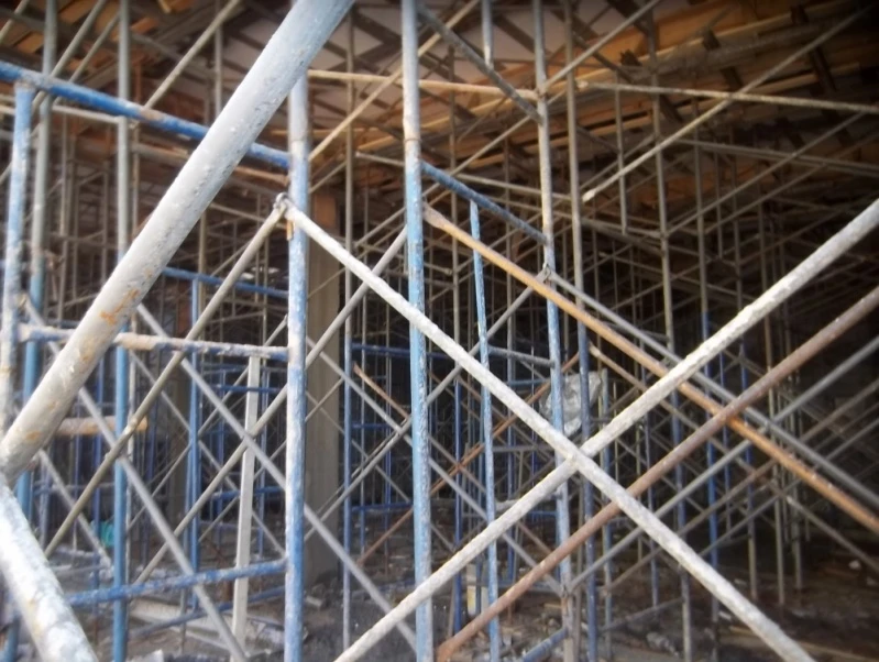 escoramento metálico para lajes