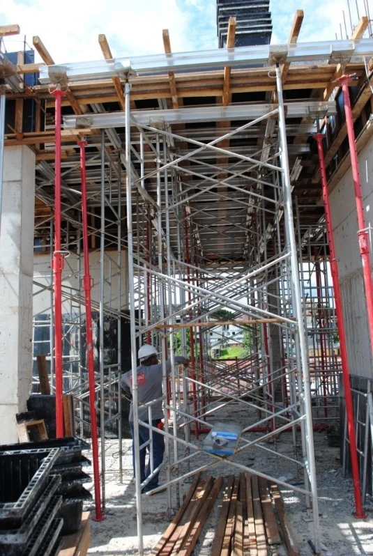 escoramento para laje treliçada